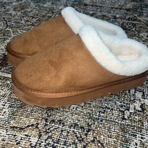Slippers Size 6